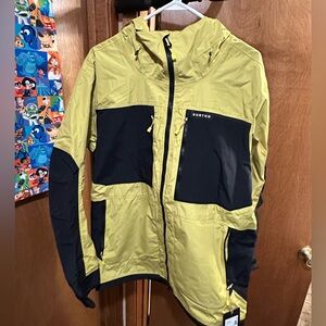 Mens Burton Frostner jacket, brand new